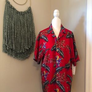 Official Magnum PI Hawaiian shirt- men’s sz small